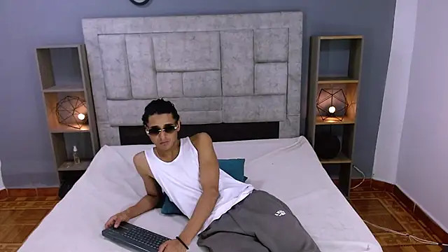 Maximo_Juli live cam preview