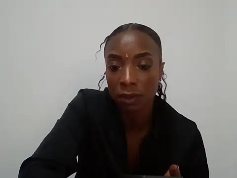 Mila_Millss_ live cam preview