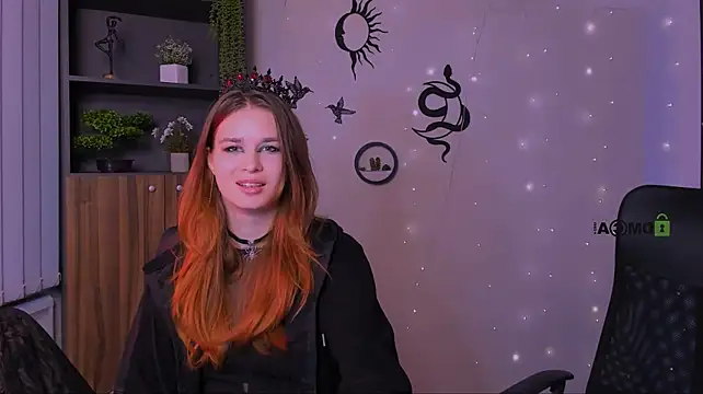 angie_foxy1