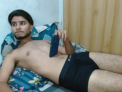 CoralN live cam on StripChat