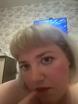 LoloMensens live cam on StripChat