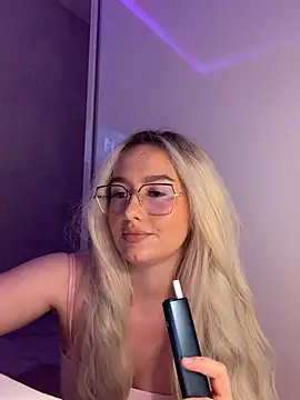 mollyxxx live cam on StripChat