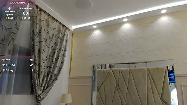 Adrien_Monteiro live cam