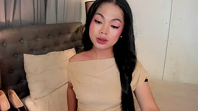 AsianHugecockAnna