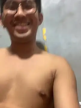 Yourbigcockasian_xx