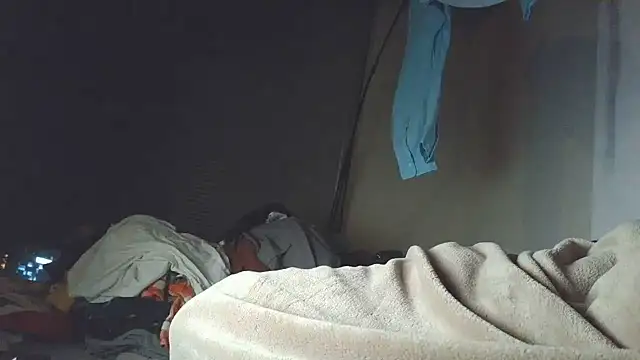 overmydadbody222 live cam preview