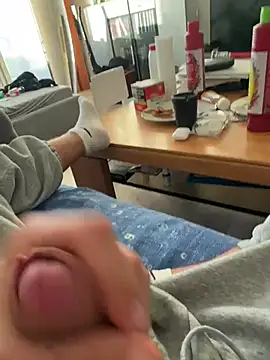 cum-master81 live cam