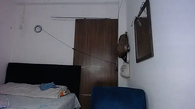 yselahot live cam on StripChat