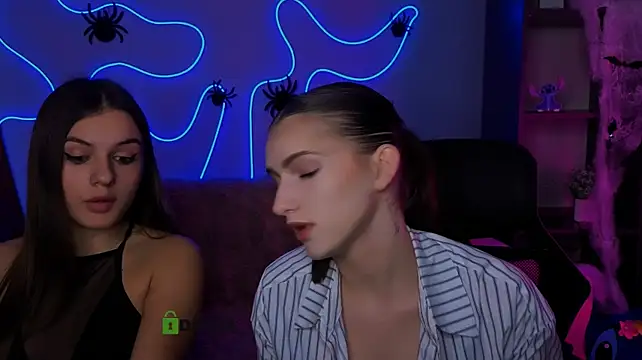 lisa_dark_