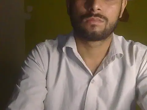Stubborndesiboy live cam on StripChat