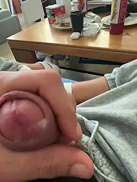 cum-master81 live cam