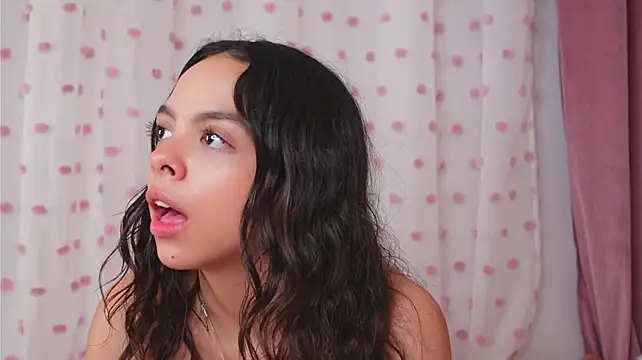 BambiRoses live cam on StripChat