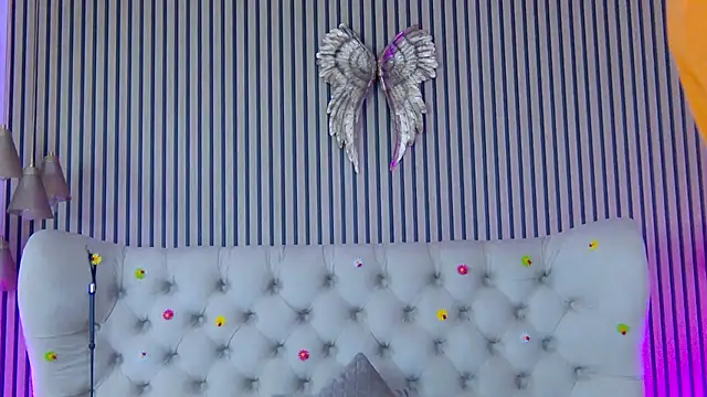 PlayfulShow live cam preview