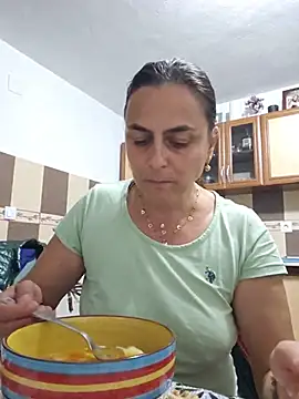 isabellecraft (F milf) - Fingers în ass