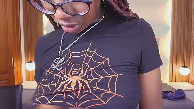 Raquel_jones