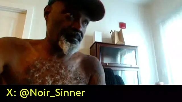 sinnernoir live cam on StripChat