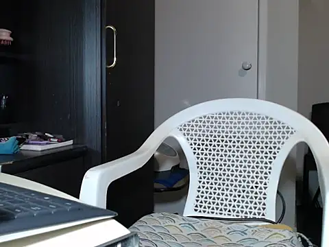 Angelchezcka live cam preview