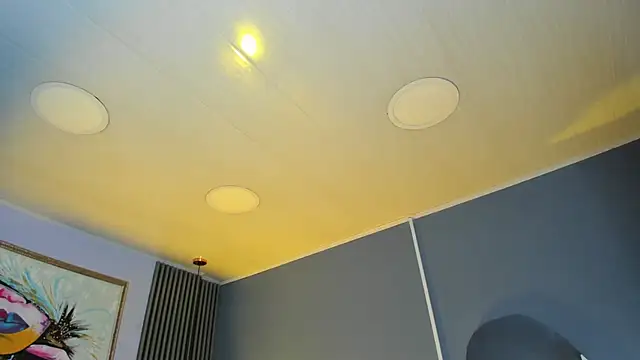 Live-Webcam-Show mit LauraAristizabal - Interaktive Lovense-Toys verfügbar