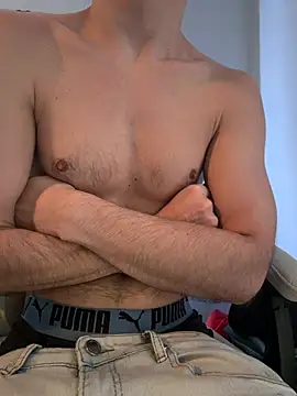 Whiteboii2026 live sex cam