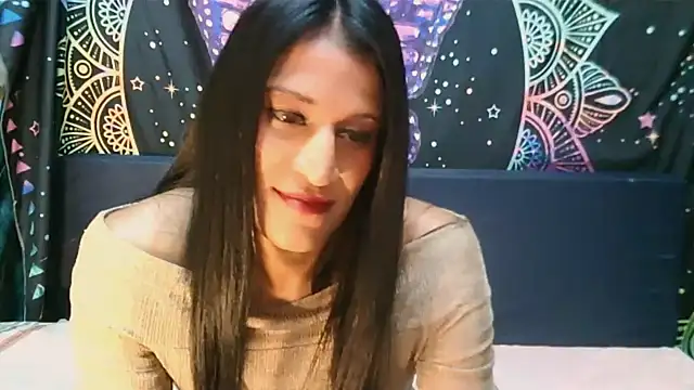 indiansexcsmile4u live cam on StripChat