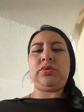 Abril_Luv webcam