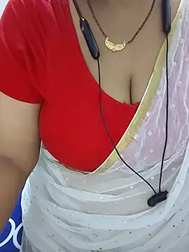 Tamil-ranjitha07 live cam on StripChat