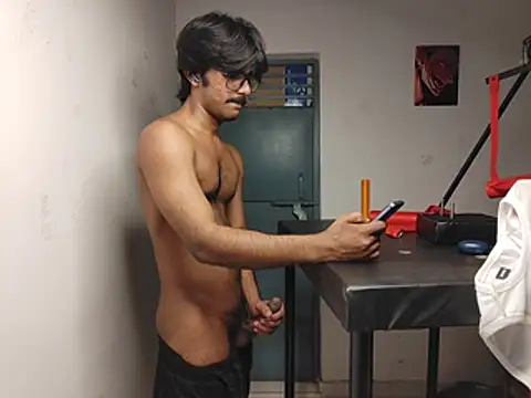 Master_069 live cam
