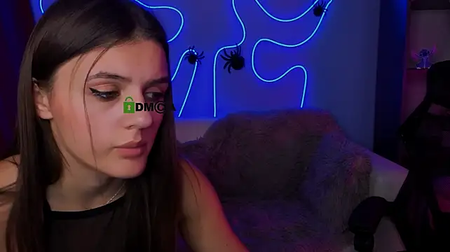 lisa_dark_ (G teen) - doggy in panties