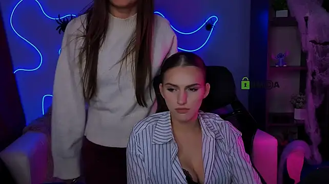 lisa_dark_