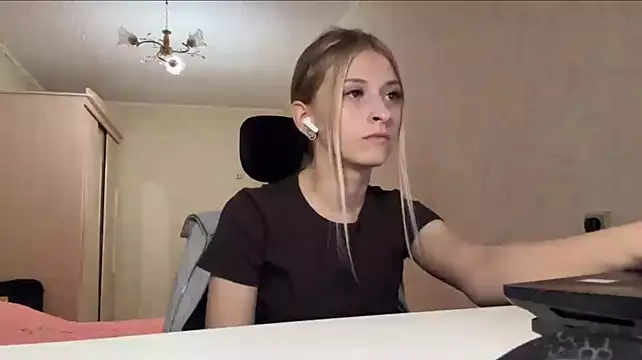 IrmgardCouden webcam