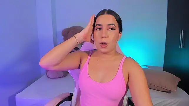 Amy_Leah