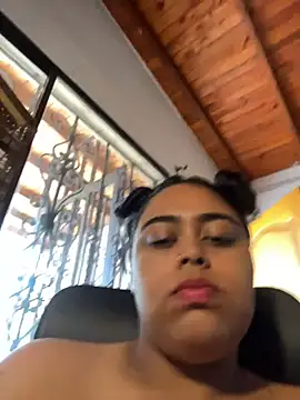 MiaLane3