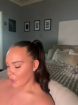 MaddisonWhitex live cam preview