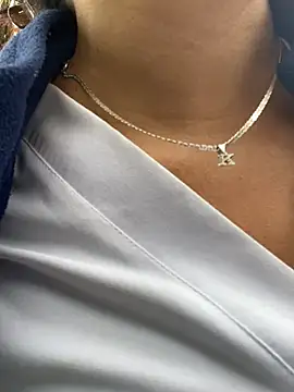 Valentina1Rose