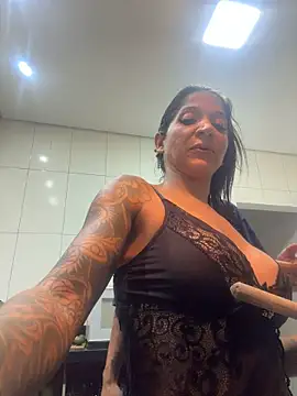 BiaDomeBiaDominatrix live sex cam
