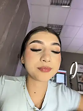 BadLilAngelXXX live sex cam