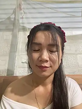 mia-squirt1