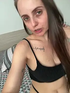 Evamoderninha Live Webcam on Stripchat