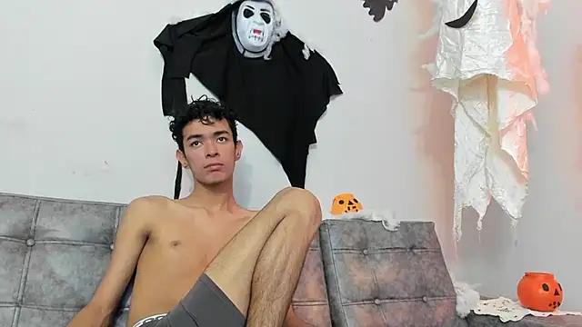 Hideaky_boycum