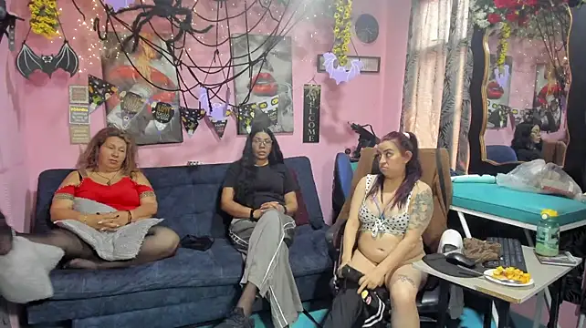 lesbiancuple