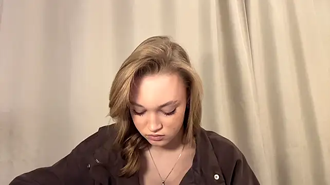 CameliaKohrs live cam preview