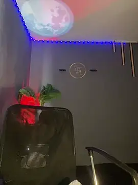magnumchris (Ask my age) - smoke t and  play hole and cock