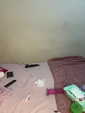 Miakittyyy live cam on StripChat