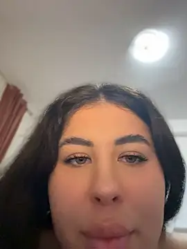 DaianaKimberly live cam on StripChat