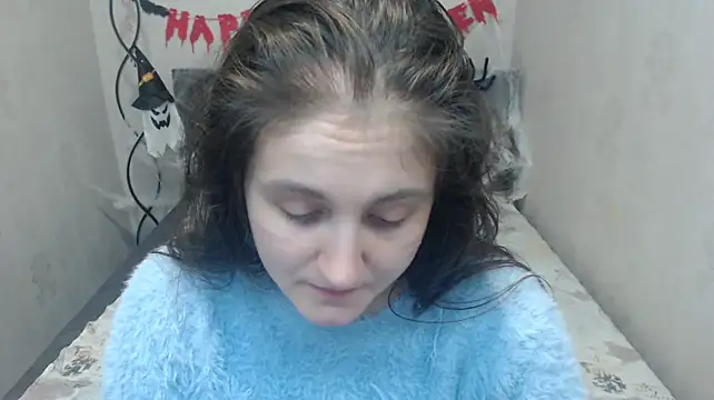Holliy_Cooper live cam on StripChat