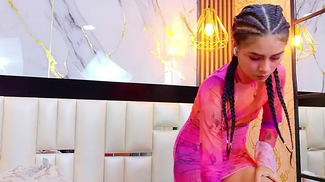 nicoleesposito (F young) - ✨ Remove one piece of clothing