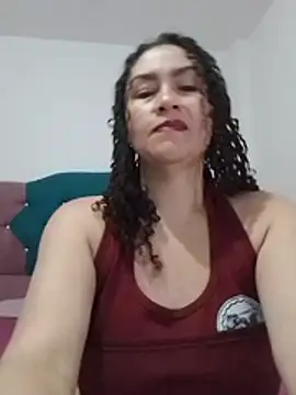 paulett15 live cam on StripChat