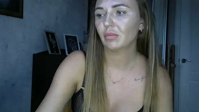 AngelinaLove28