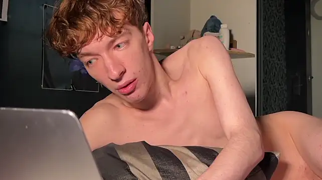 vogueslay live cam