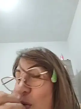 AlexxiaaMat live cam